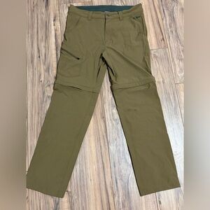 Outdoor Research Men's Olive Ferrosi Convertible Pants. Size 31